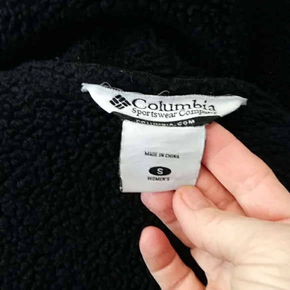 Columbia fleece semi-fitted jacket. Size small to medium. - Picture 7 of 9
